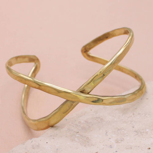 ZAD - Gold Hammered Crisscross X Cuff